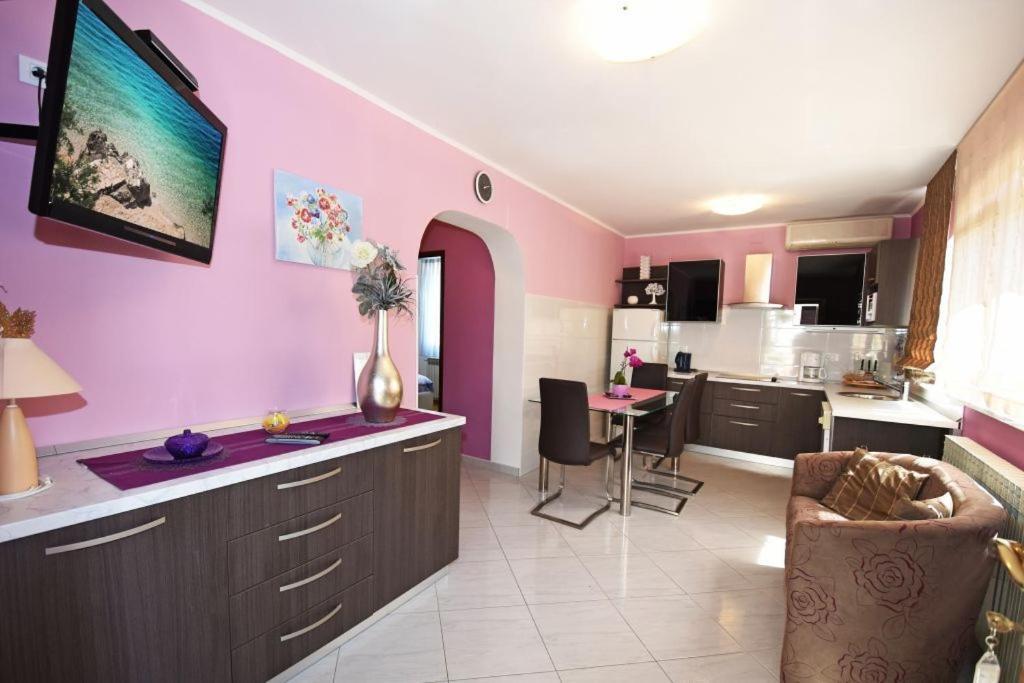 Apartments And Rooms Branka Novigrad Istria エクステリア 写真