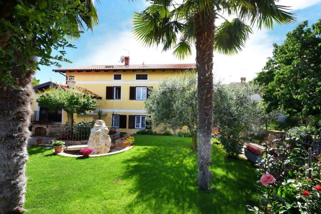 Apartments And Rooms Branka Novigrad Istria エクステリア 写真